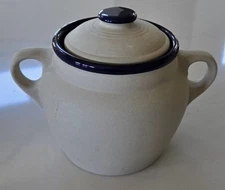 Vintage Gailstyn Sutton Mountainside Stoneware Bean Pot Crock With Lid 