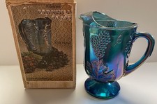 VINTAGE  INDIANA CARNIVAL GLASS IRIDESENT BLUE HARVEST GRAPE PITCHER.BOX.2228