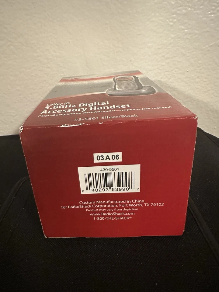 Radio Shack 5.8 GHz 数字配件听筒和底座-43-5561-全新带盒-银色 — 第 4/4 张图片