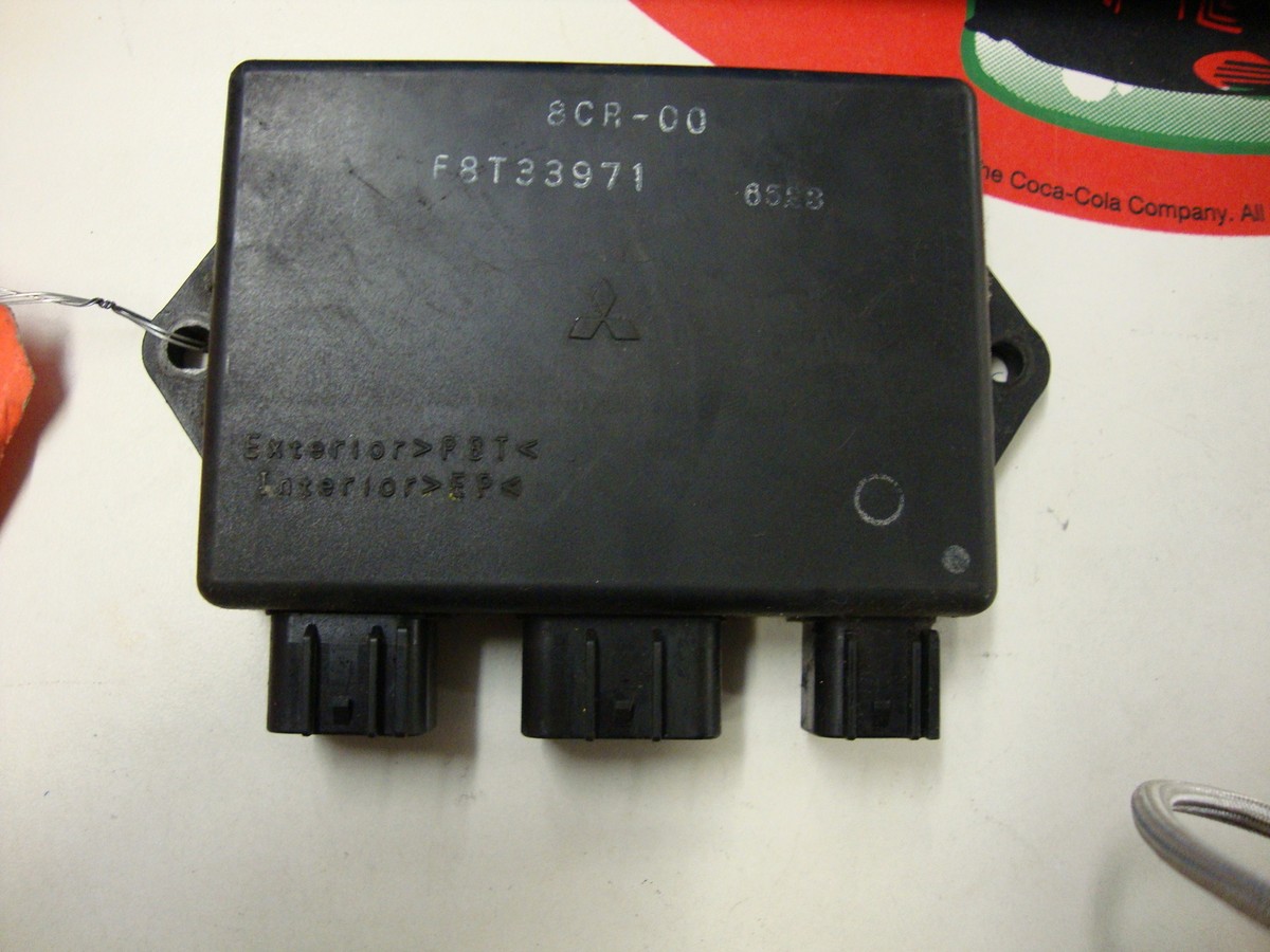 1997 Yamaha VMAX 600SX VX600SX OEM CDI ECU ECM 8CR-85540-00 1997 Yamaha VMAX 600SX VX600SX OEM CDI ECU ECM 8CR-85540-00