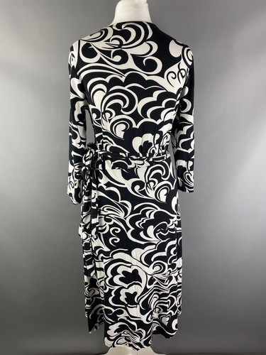 Marks and Spencer Size 10 Black White Monochrome 3/4 Sleeve Wrap Jersey Dress - Picture 7 of 12