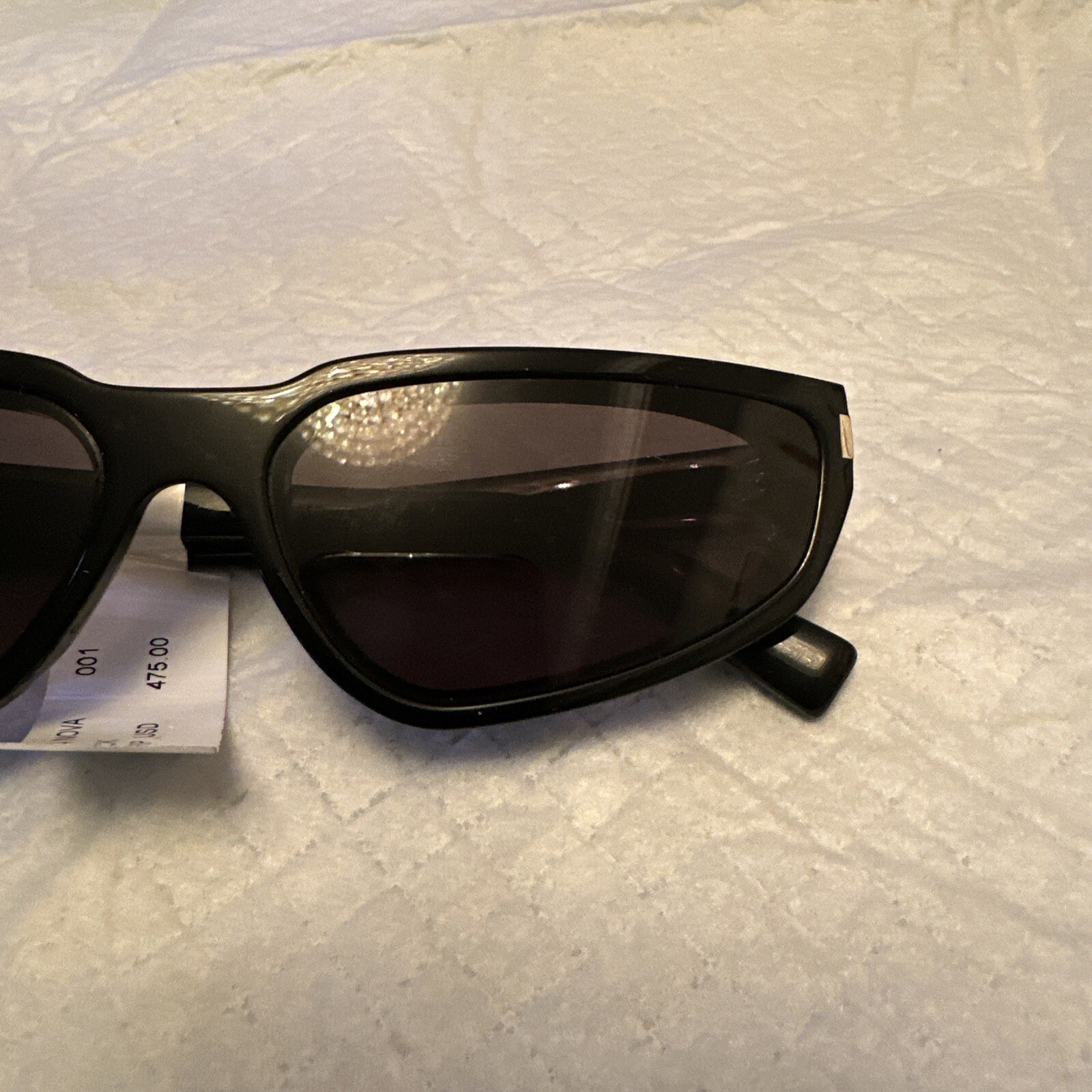 Occhiali da sole Saint Laurent Cat Eye SL 634 NOVA 001 montatura nera lenti nere