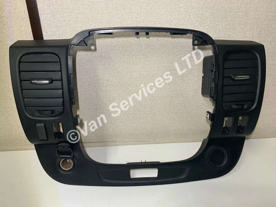 Genuine Vivaro Trafic NV300 Stereo Surround with Air Vents - Fits 2014-18 - Image 2 of 4