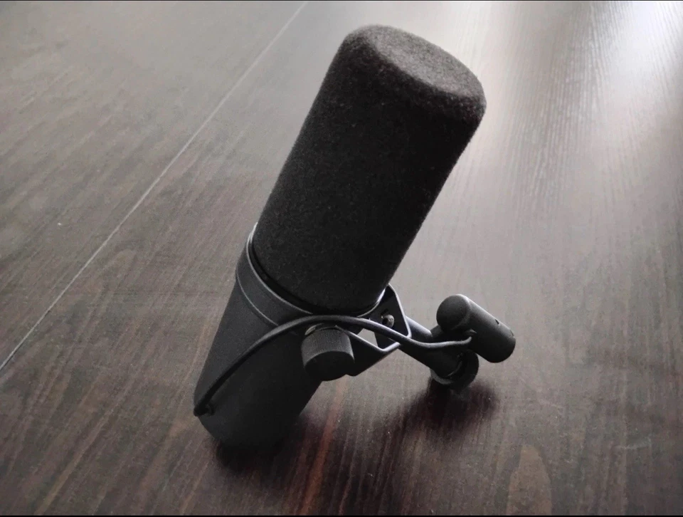 Shure SM7B Dynamic Vocal Microphone Open Box | Streaming Podcast Recording Use - Image 3 of 4