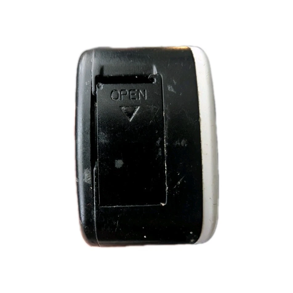 Cámara de acción Polaroid 4k Ultra HD doble pantalla impermeable Wifi ligeramente usada probada Foto 4 de 4