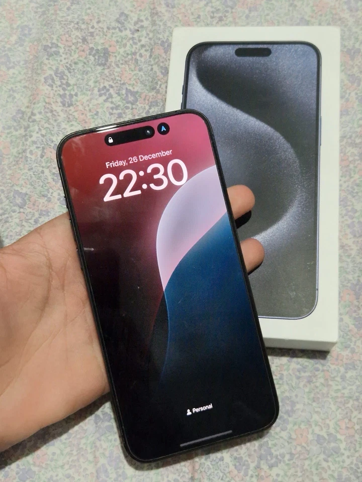 Apple iPhone 15 Pro Max · 256GB, foto 4 de 5