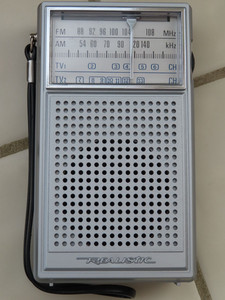 Realistic 12-613A Portavision AM-FM-TV Sound Pocket Radio