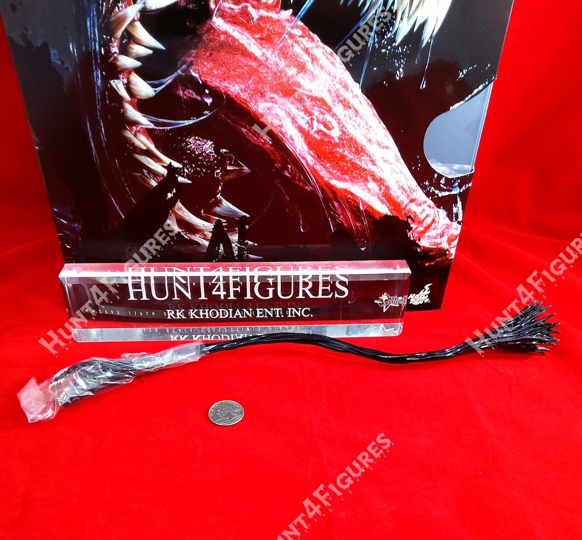 Hot Toys MMS590 Venom 1/6 Action Figure's Special Edition Symbiote