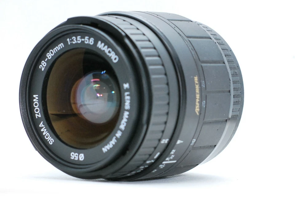 【AS IS】Sigma Zoom 28-80mm f/3.5-5.6 Macro Aspherical Lens from Japan. - Image 2 of 4