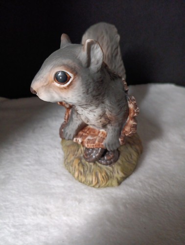Vintage Homco Meisterwerk Porzellan Eichhörnchen im Baumstamm 4,25" Figur 1986 nicht mehr produziert - Bild 3 von 9