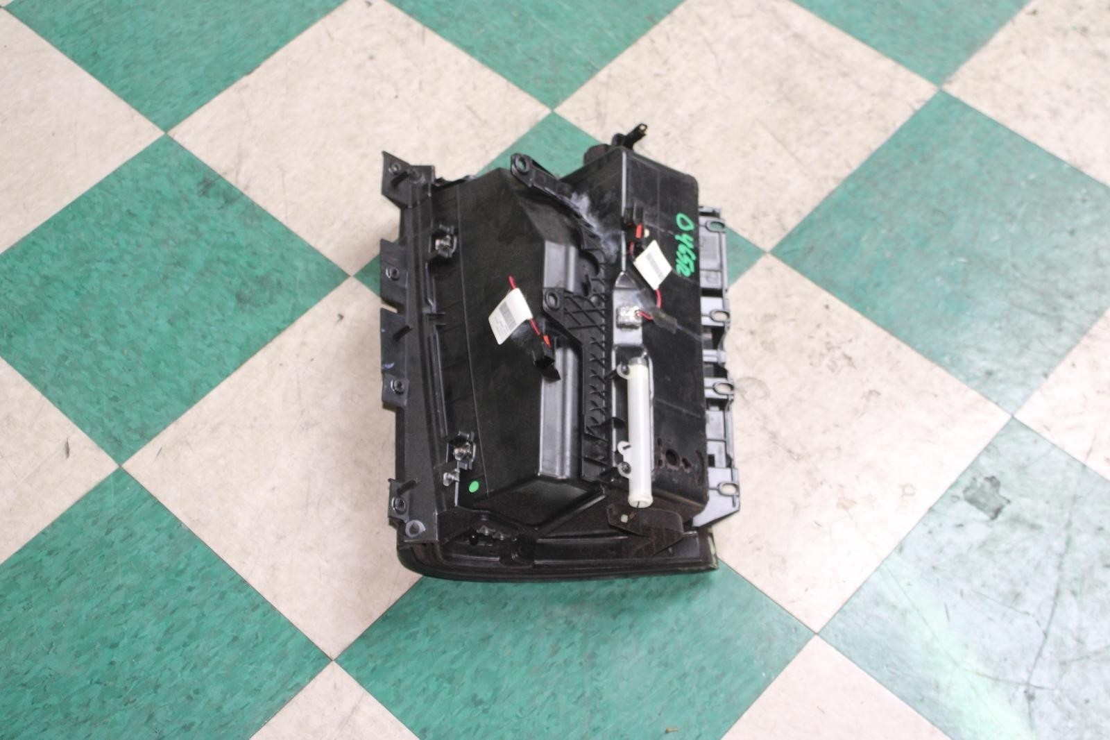 14-19 QUATTROPORTE Nero Black Dashboard Passenger RH Glove Box Unit Factory OEM