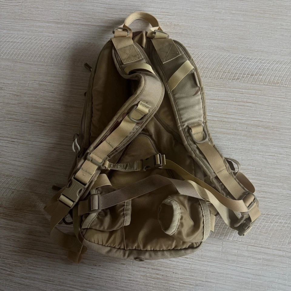 Camelbak Maximum Gear Mule Hydration Cordura Backpack Military Desert Camo - Image 3 of 4
