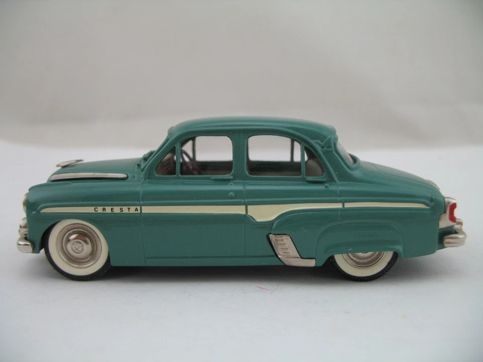 Lansdowne 1:43 Model LD.2: 1957 Vauxhall Cresta E Series, MIB - Image 2 of 4