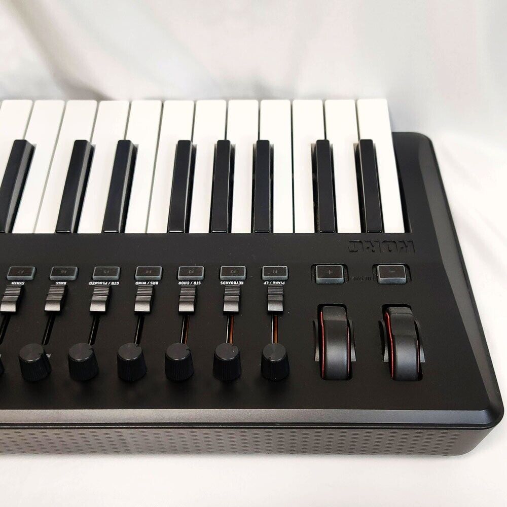 KORG TRITON taktile 49 TRTK-49 keyboard synthesizer KORG TRITON taktile 49 TRTK-49 keyboard synthesizer