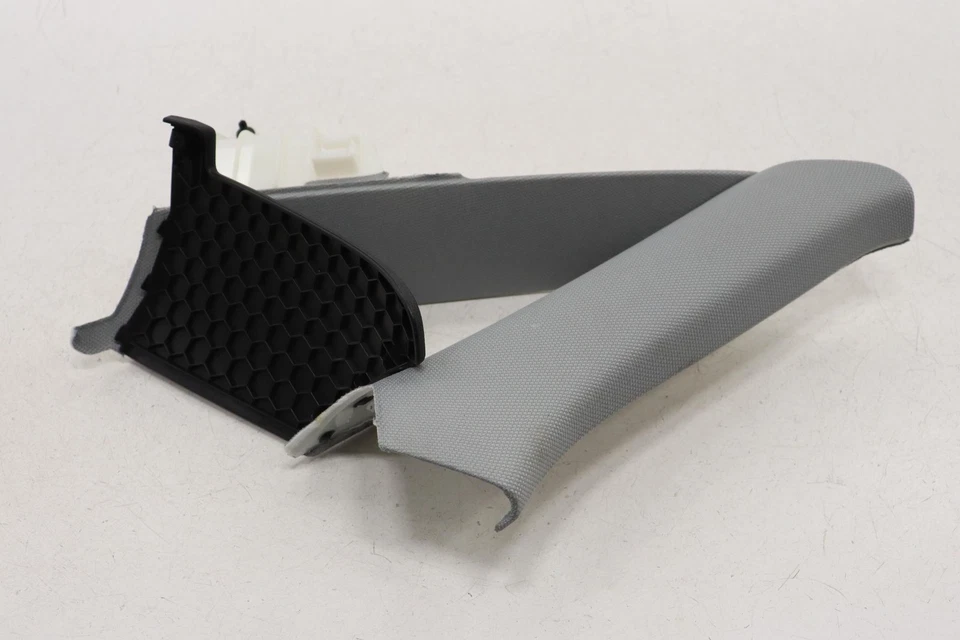 Audi A4 2019 panel C moldura Foto 3 de 4