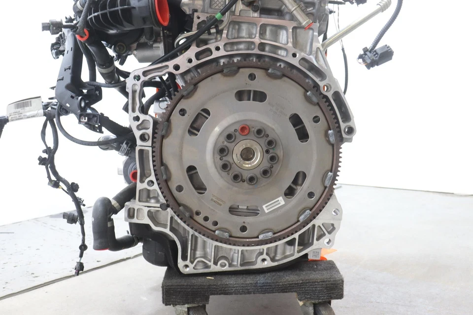 2022 - 2023 VOLVO XC60 2.0L ENGINE MOTOR  VIN L1 4TH AND 5TH DIGIT OEM 31480307 - Image 4 of 4