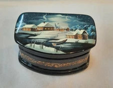 LATE 20TH CENTURY SIGNED FEDOSKINO LACQUER TRINKET BOX CALLED "WINTER"