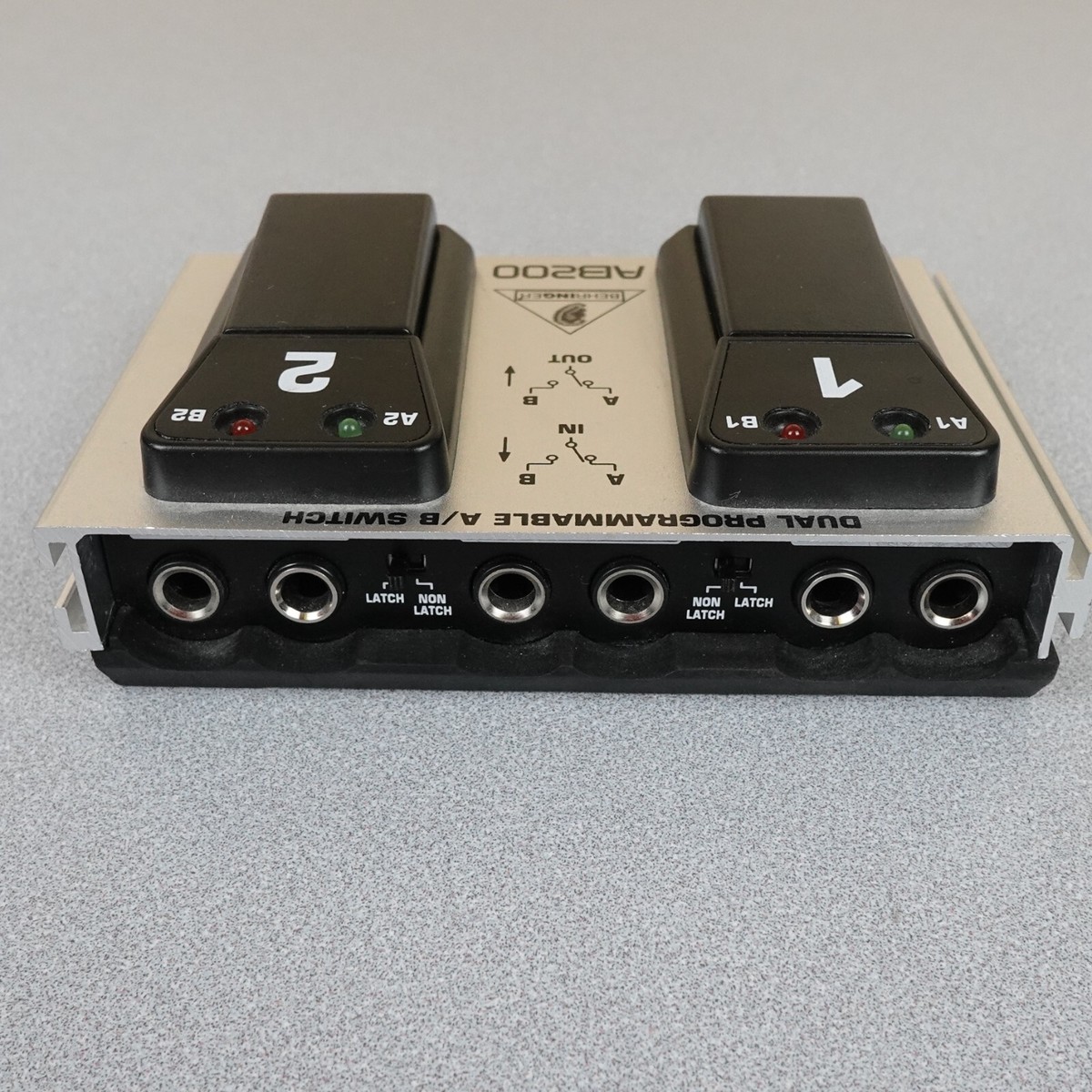 Behringer Dual A/B Switch AB200 Ultra Flexible Dual