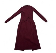 ✨ Burgundy long sleeve dress with cut out detail✨