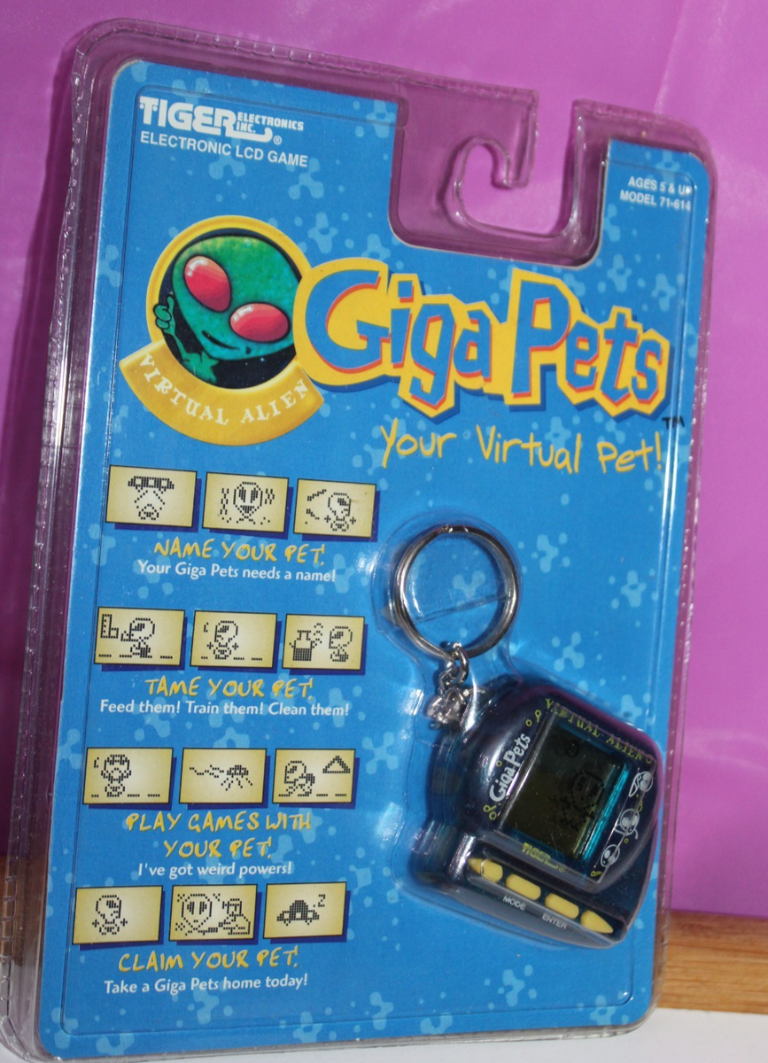 Tiger Electronics Giga Pets Virtual Alien Vintage Interactive Toy