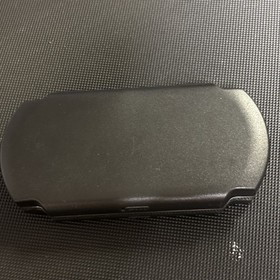 Sony PSP PlayStation Portable Hard Shell Carrying Travel Case Black Holds 8 Game