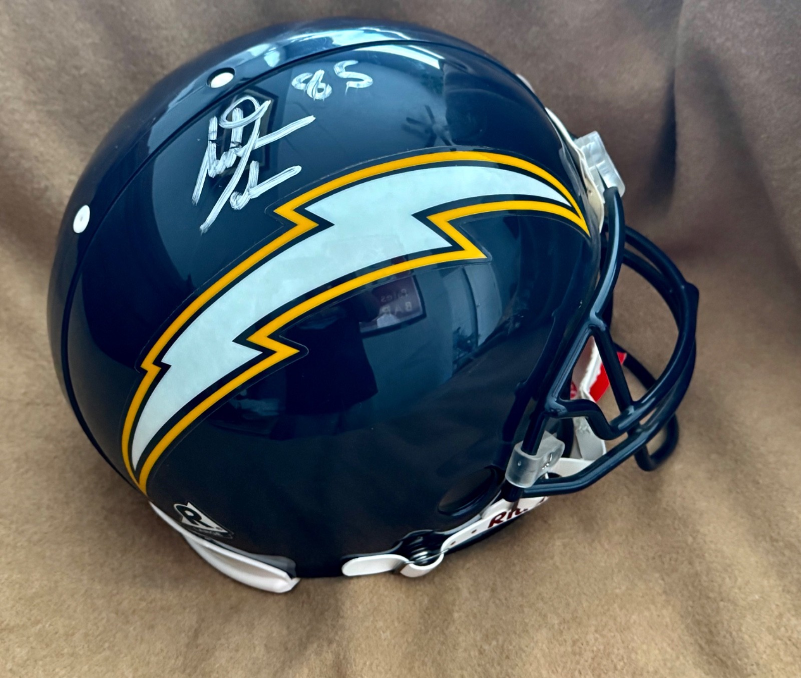 Antonio Gates Autographed Signed San Diego Chargers CHARGERS (NFL) (HOF) RIDDELL NFL HELMET (PSA Authenticated) 