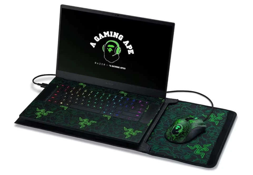 Razer x BAPE Neon Camo 15,6 Zoll Schutzhülle V2 - Bild 4 von 4