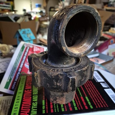 BARCO Flexible Joint 1-1/2'' Female NPT Thread Ends Pipe Fitting