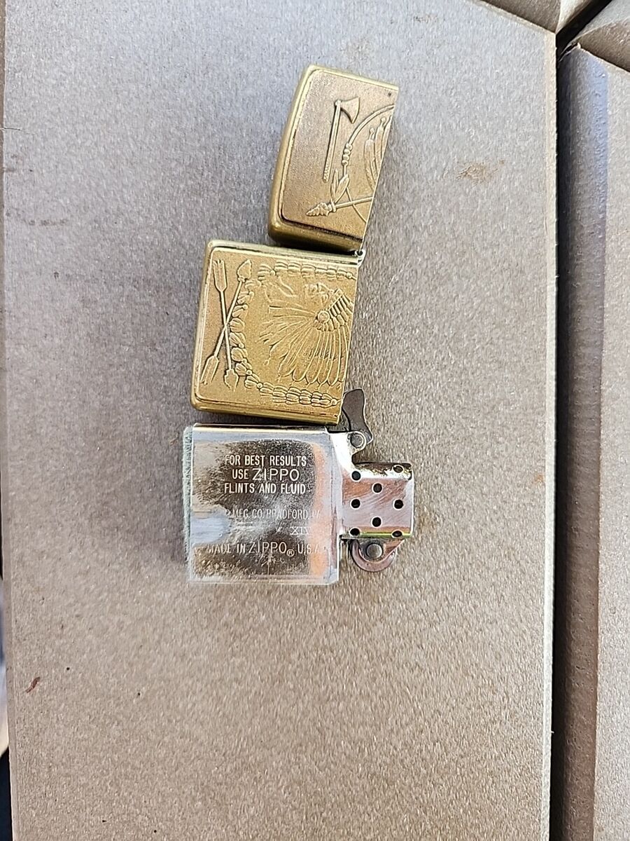 Vintage Zippo XIV 1998 Lighter - Barrett Smythe Native Vintage Zippo XIV 1998 Lighter - Barrett Smythe Native