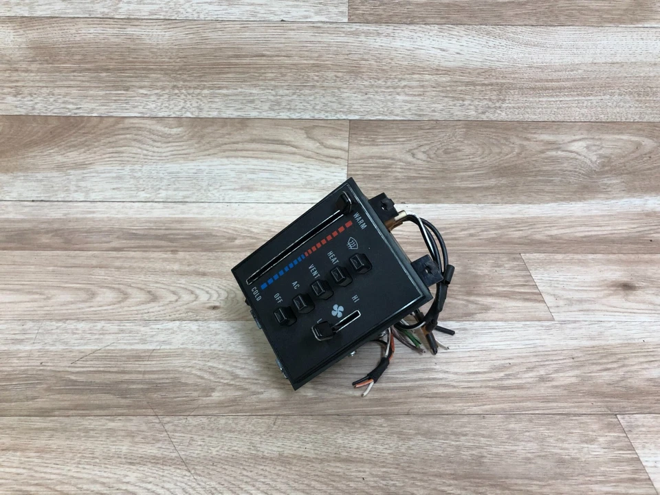 INTERRUPTOR AQUECEDOR CONTROLE CLIMÁTICO AC FRONTAL RENAULT AMC OEM AMERICAN MOTORS ALLIANCE - Imagem 2 de 4