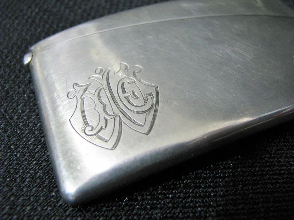 Late 19th Century Sterling Silver Curved Card Case With Gold Washed Interior - Image 3 of 4