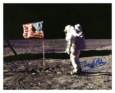 BUZZ ALDRIN APOLLO 11 ASTRONAUT ON THE MOON BY FLAG AUTOGRAPHED 8X10 NASA PHOTO