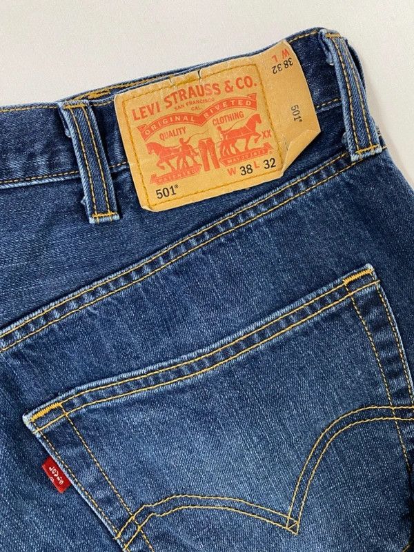 Levis 501 jeans mens Straight Leg W38 L32 Navy Blue 538 thumbnail 4