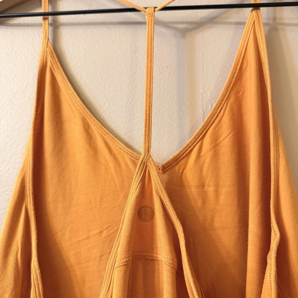 Camiseta sin mangas Lululemon Modal-Silk Yoga 4 XS/S amarilla espalda en T espalda corredera lazo trasero Foto 3 de 4