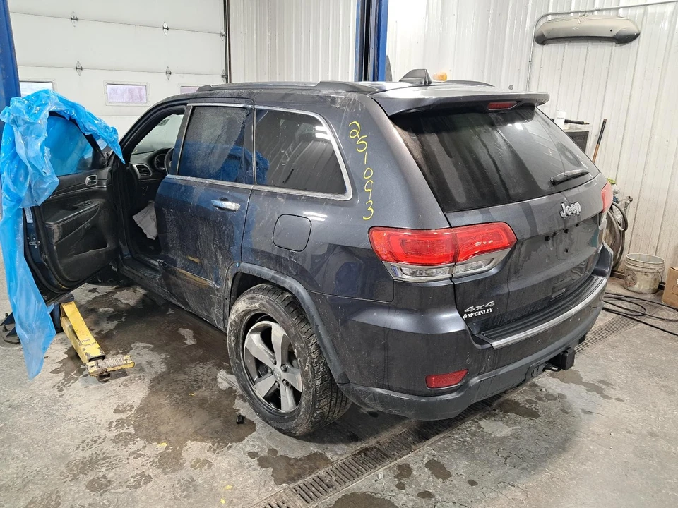 Conjunto de puerta trasera izquierda usado lado trasero se adapta a: Jeep Grand Cherokee 2016 eléctrico t Foto 4 de 4