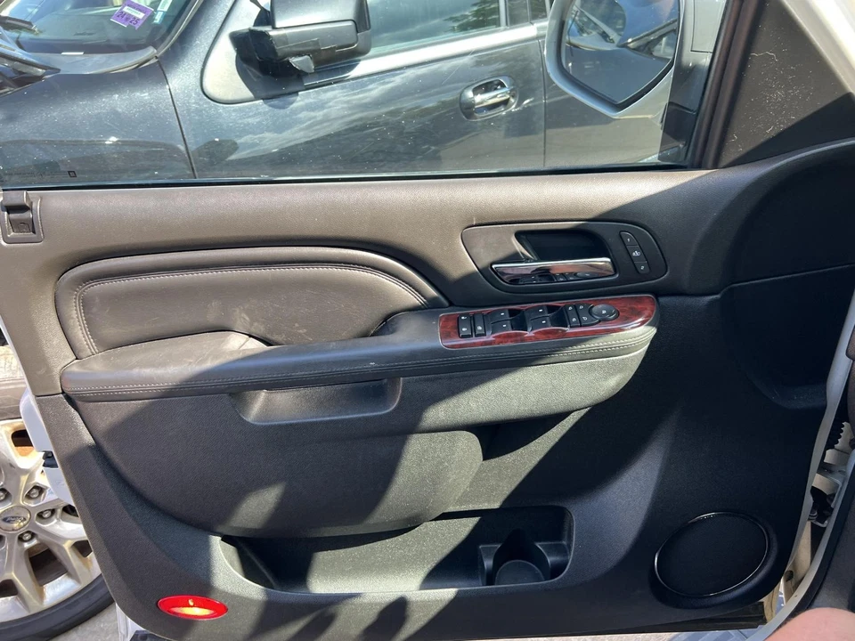 Panel moldura puerta delantera CADILLAC ESCALADE derecha 10 11 12 13 14 Foto 4 de 4