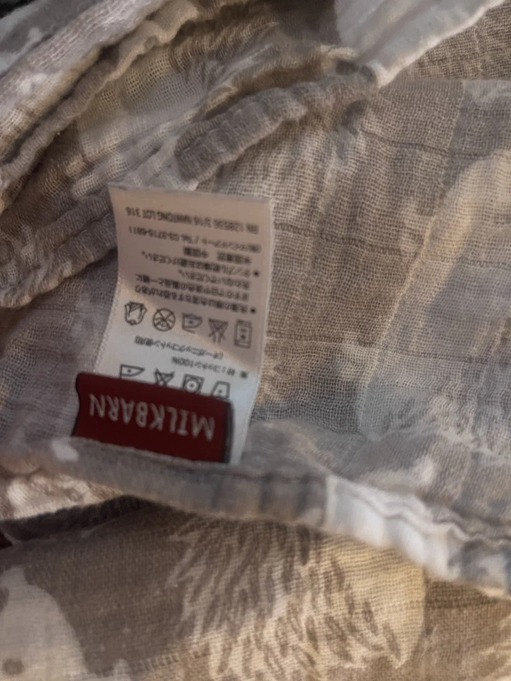 Manta para bebé Milkbarn Hedgehog gris blanco envoltura recepción 47" algodón orgánico Foto 3 de 3