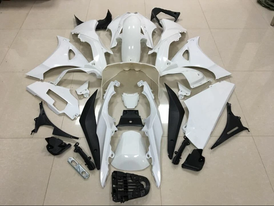 Unpainted Fairing Kit For Suzuki GSXR-1000 2017-2025 2018 2019 ABS Bodywork Foto 2 de 4