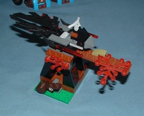 LEGENDS OF CHIMA, GORZAN'S GORILLA STRIKER SET NO. 70008 - LEGO - 2013 - USED