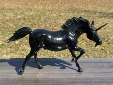 Breyer ToysRUs Glossy Unicorn II Black Limited Production of 10,500 In 1995 USA