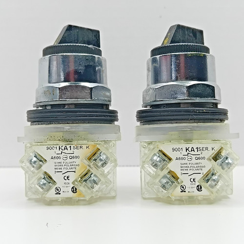 Lot of 2 Schneider Square D 9001KA1 Selector Switch Operators 30mm Used