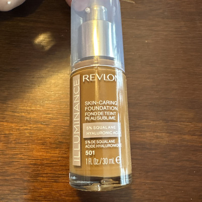 Revlon Illuminance Skin-Caring Liquid Foundation Medium 501 Toasted Caramel