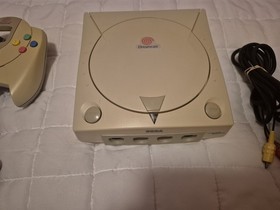 SEGA Dreamcast Console Bundle + Controller + Cables + UFC Game Tested | Canadian