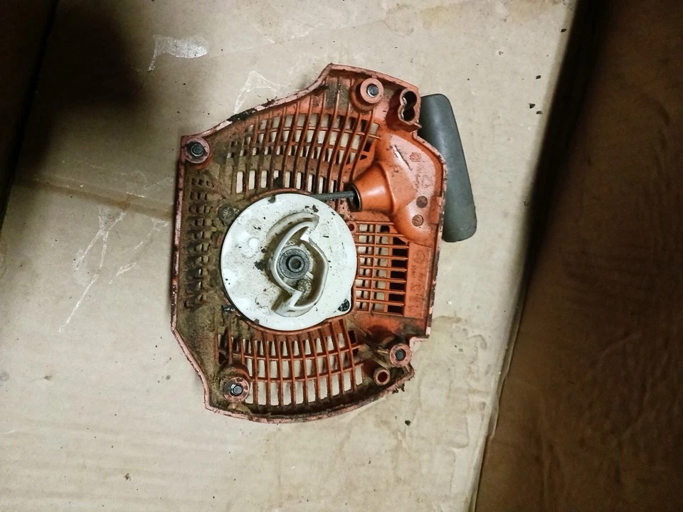 Husqvarna Chain saw Recoil Pull Start Assembly Genuine Foto 2 de 3