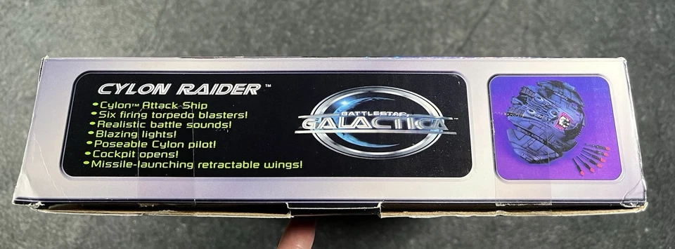 Battlestar Galactica Cylon Raider 1996 barco de combate Trendmasters caja de sonido ligero Foto 3 de 4