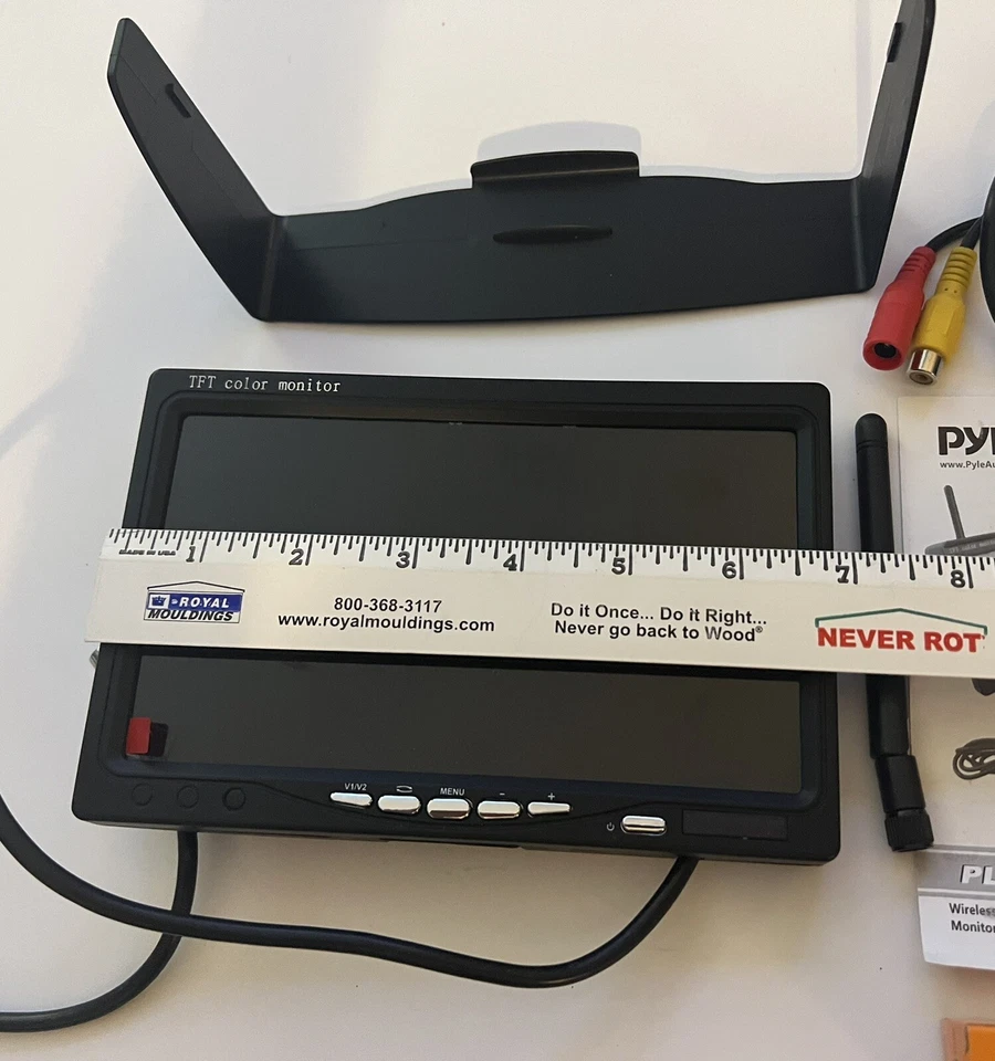 "Cámara de respaldo trasera inalámbrica PLCMTR76WIR y sistema de video monitor visión nocturna 7""" Foto 2 de 4