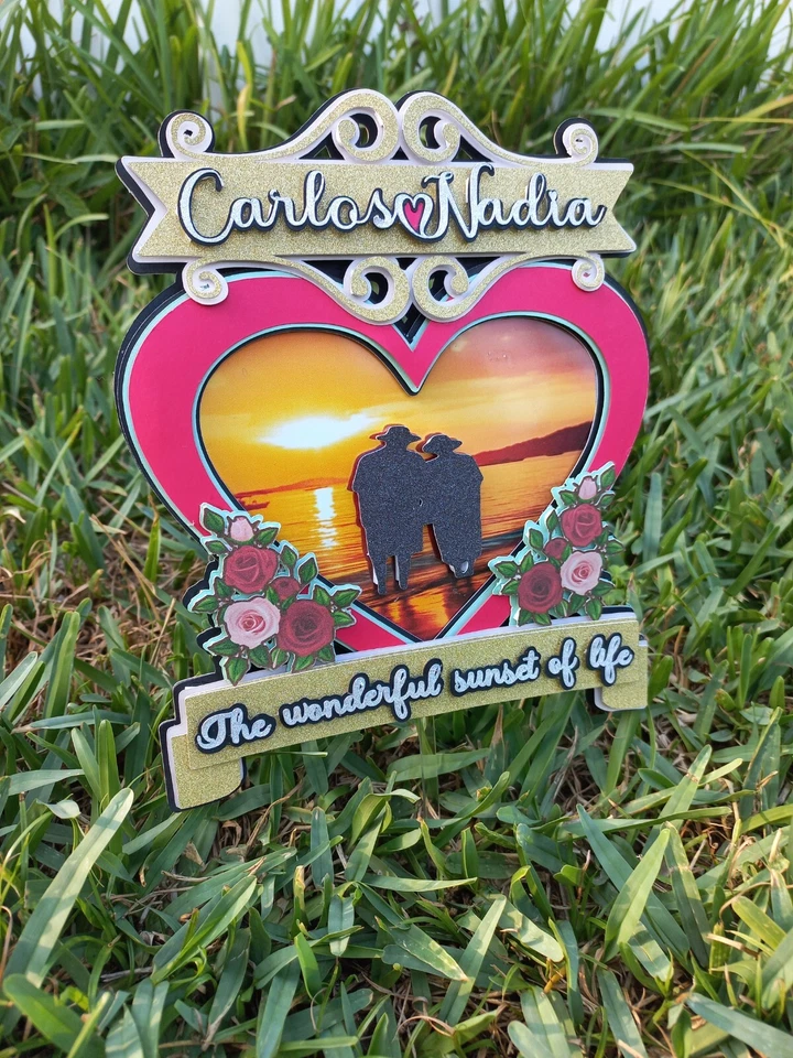 Topper de pastel de aniversario personalizado "homenaje al amor y la vida" Foto 4 de 4