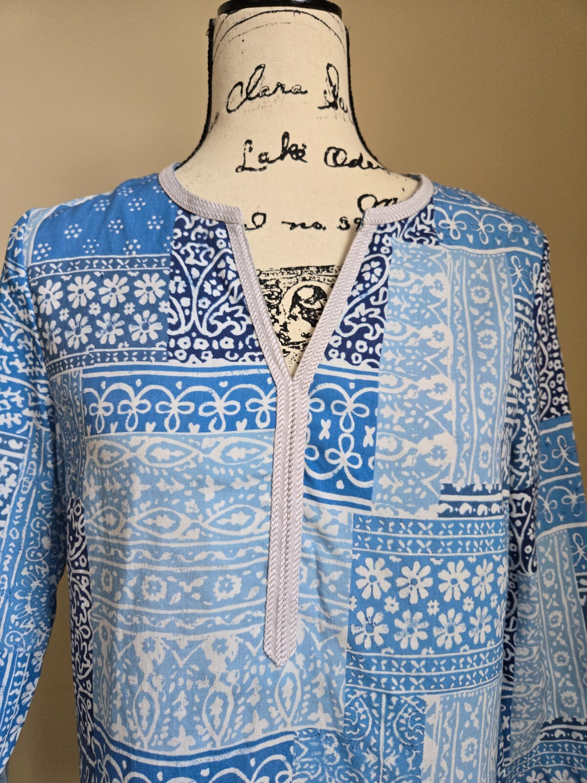 J.Mclaughlin blue abstract patchwork print top 3/… - image 2