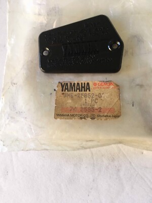 YAMAHA FRONT MASTER CYCLINDER CAP FITS 1995 V-MAX 3HE-25852