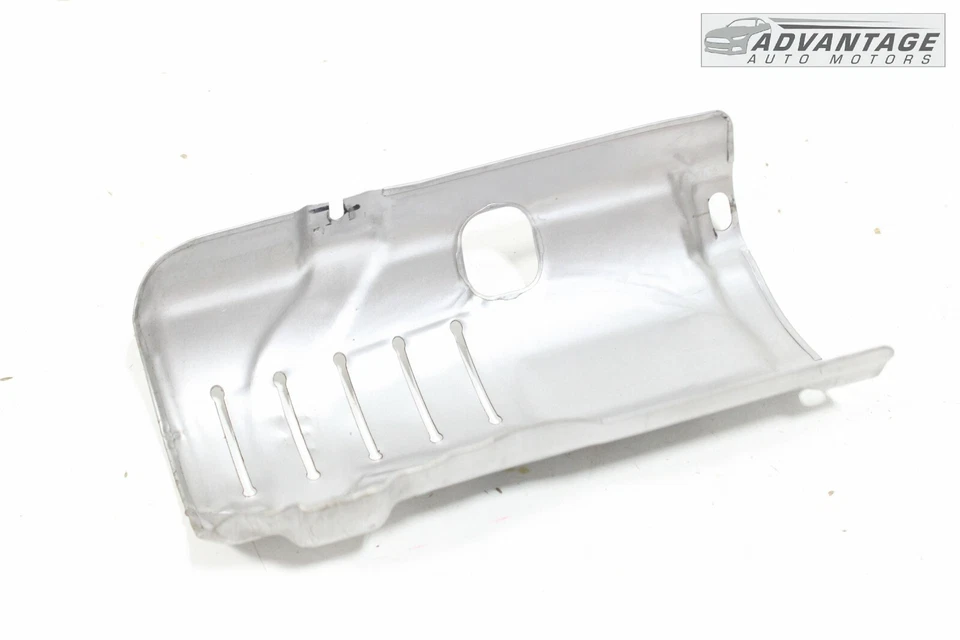 2020-2022 RAM PROMASTER CITY 2.4L ENGINE EXHAUST MANIFOLD HEAT SHIELD COVER OEM - Image 3 of 4